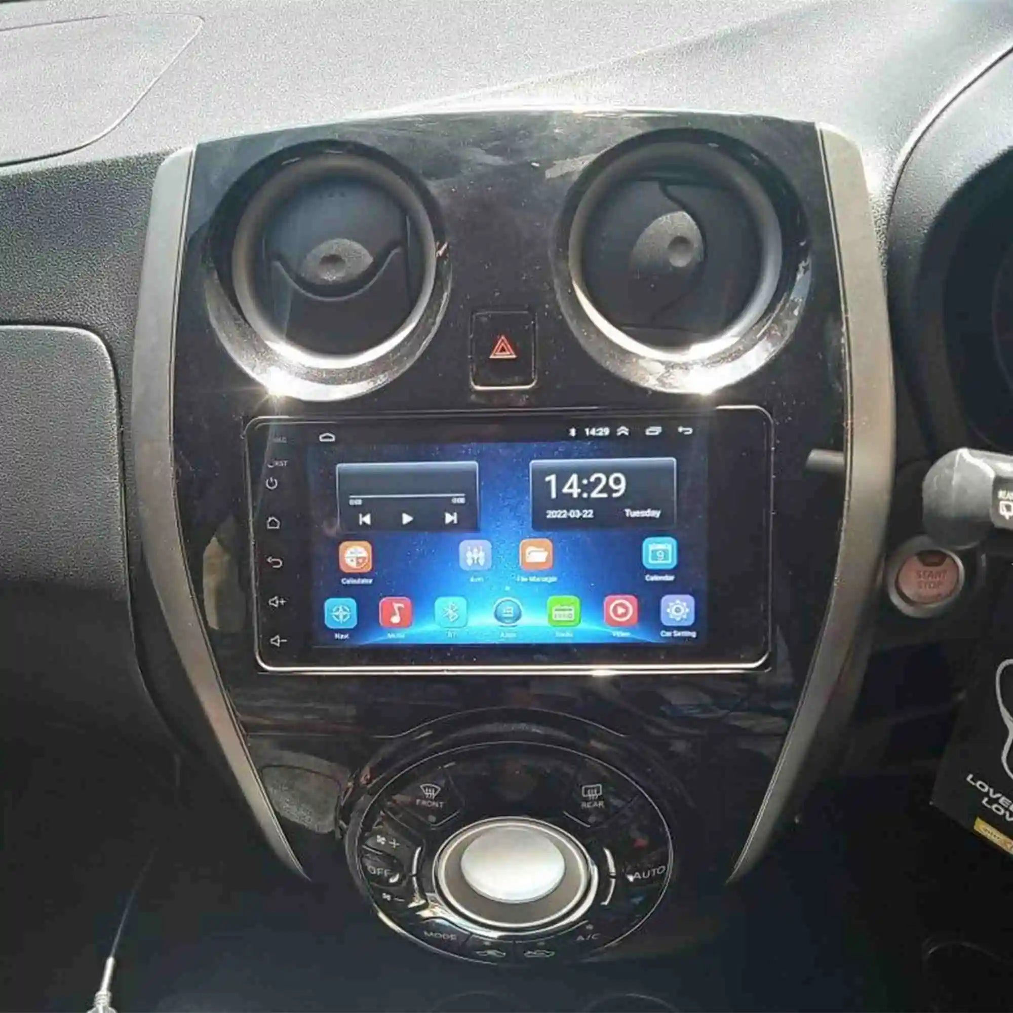 Car GPS Navigation for Nissan 7inch Android Stereo Radio with 12 Months Warranty Photo Viewer & Built-in WiFi