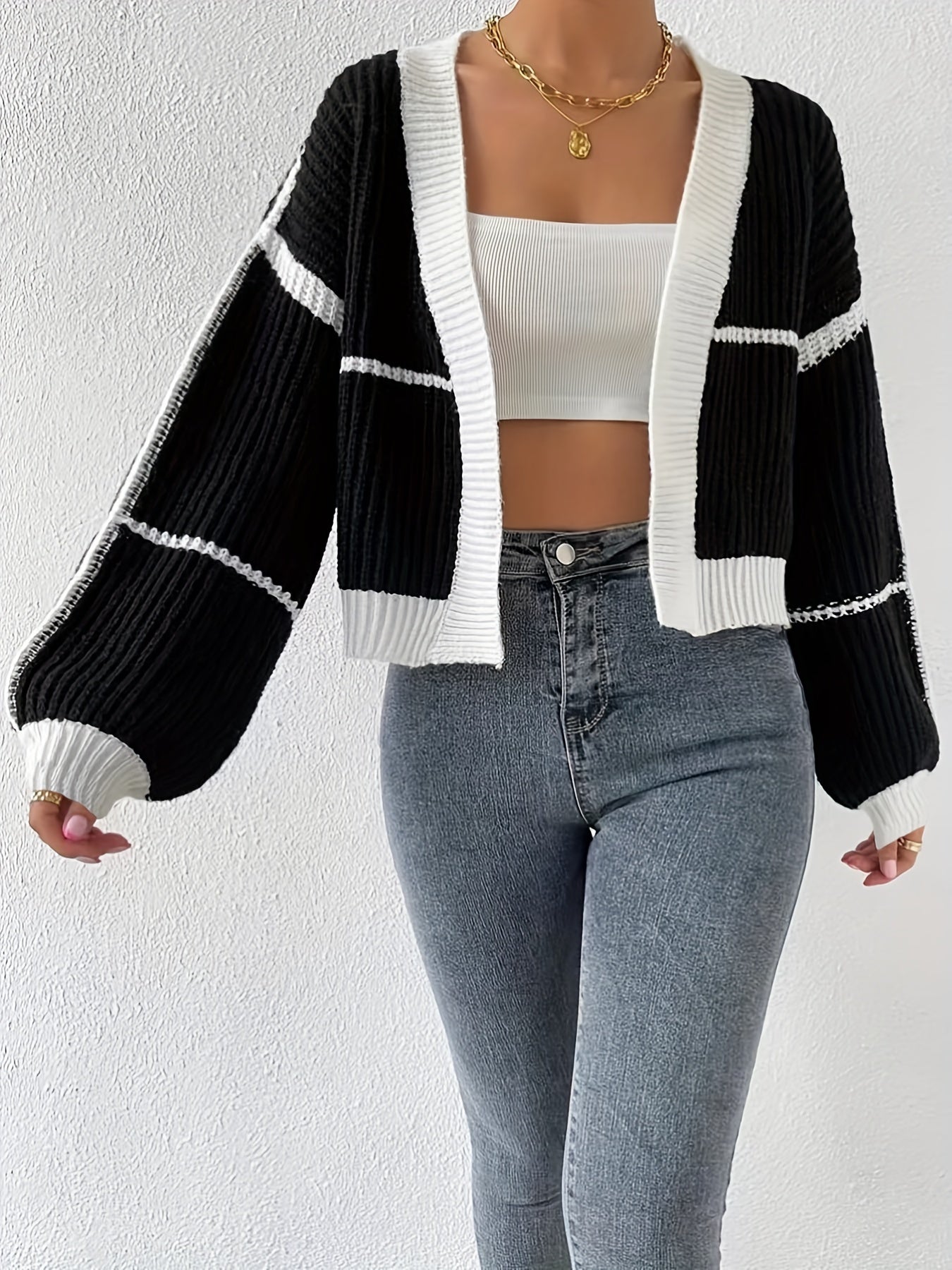 Women'S Short Sweater Jacket with Lantern Sleeves