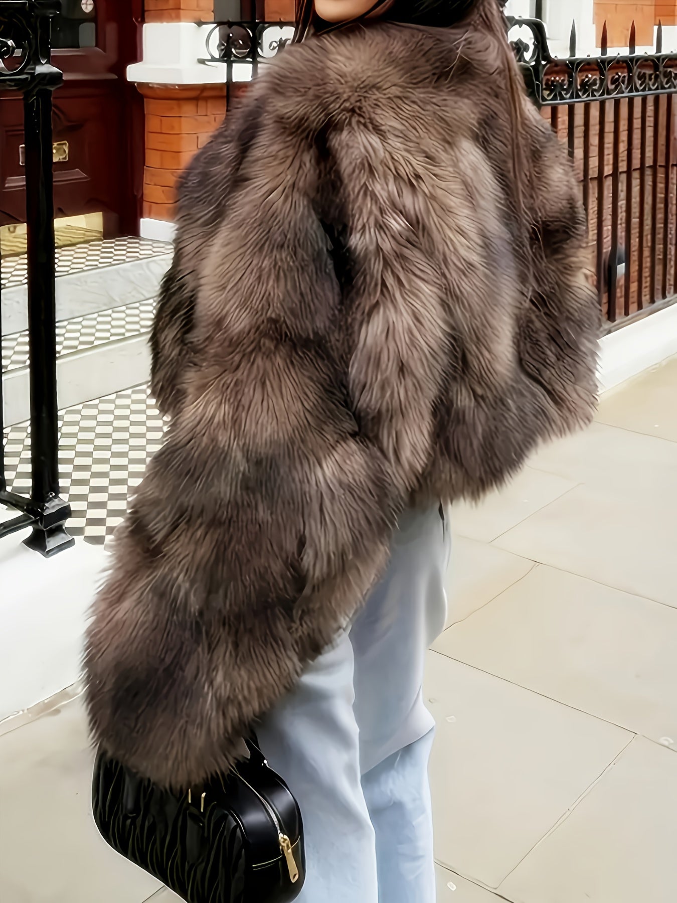 Yudomi Women's Elegant Faux Fur Coat